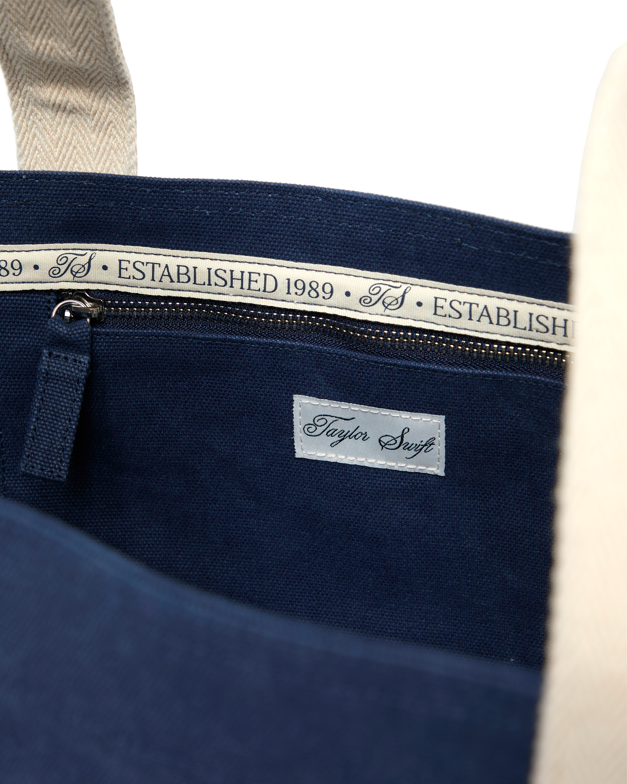 Taylor Swift TS Crest Washed Navy Beach Bag Taschen 411327